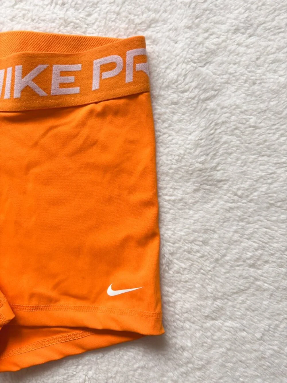 Nike Pro Orange Compression Shorts Women’s Medium Activewear - Picture 3 of 10